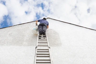 Peinture extérieure à Éveux — façades et ravalement